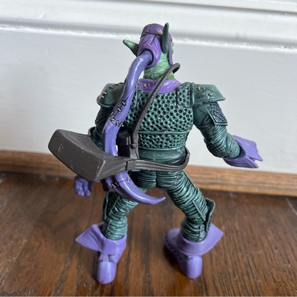 Marvel legends Green Goblin 6.5in. Action Figure 2003 - Picture 3 of 5